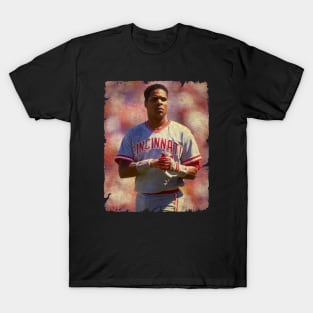 Barry Larkin in Cincinnati Reds T-Shirt